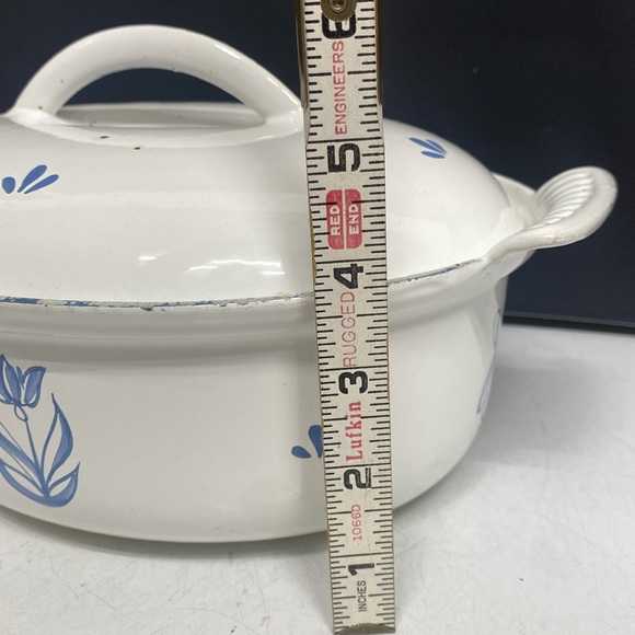 Dru Holland Enamel Cast Iron Blue Tulip Covered Casserole Dish 4176-24 - Picture 13 of 17